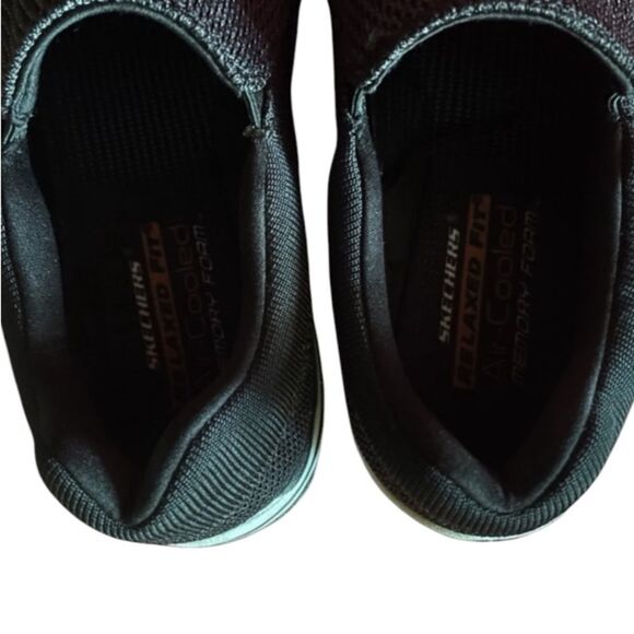SKECHERS Memory Foam Black Slip On Casual Comfortable Shoes - Picture 6 of 7